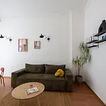Hip & Beautiful City Apartment